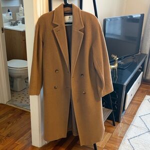 Aritzia Babaton The Slouch Coat in Cocoa Sand